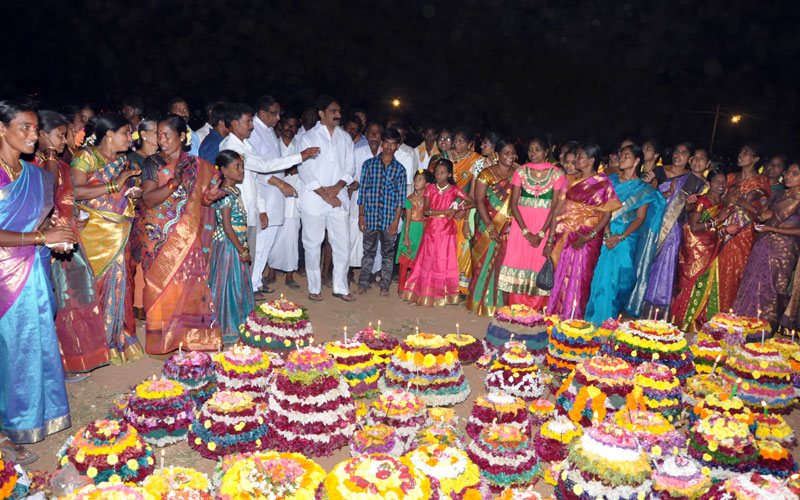 Bathukamma at Veenavanka