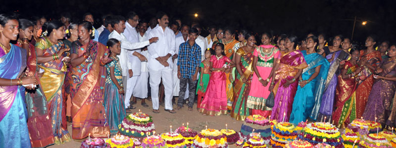 Bathukamma at Veenavanka